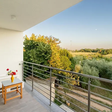 Ariel A4, Quiet Area Only 2 Km From The Beach * Filipac