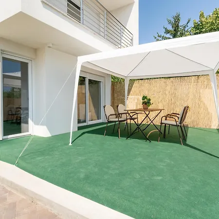 Villa Ariel A4, Quiet Area Only 2 Km From The Beach